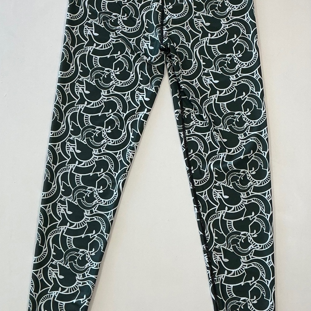 Michigan State MSU  women’s Big 10 leggings size M